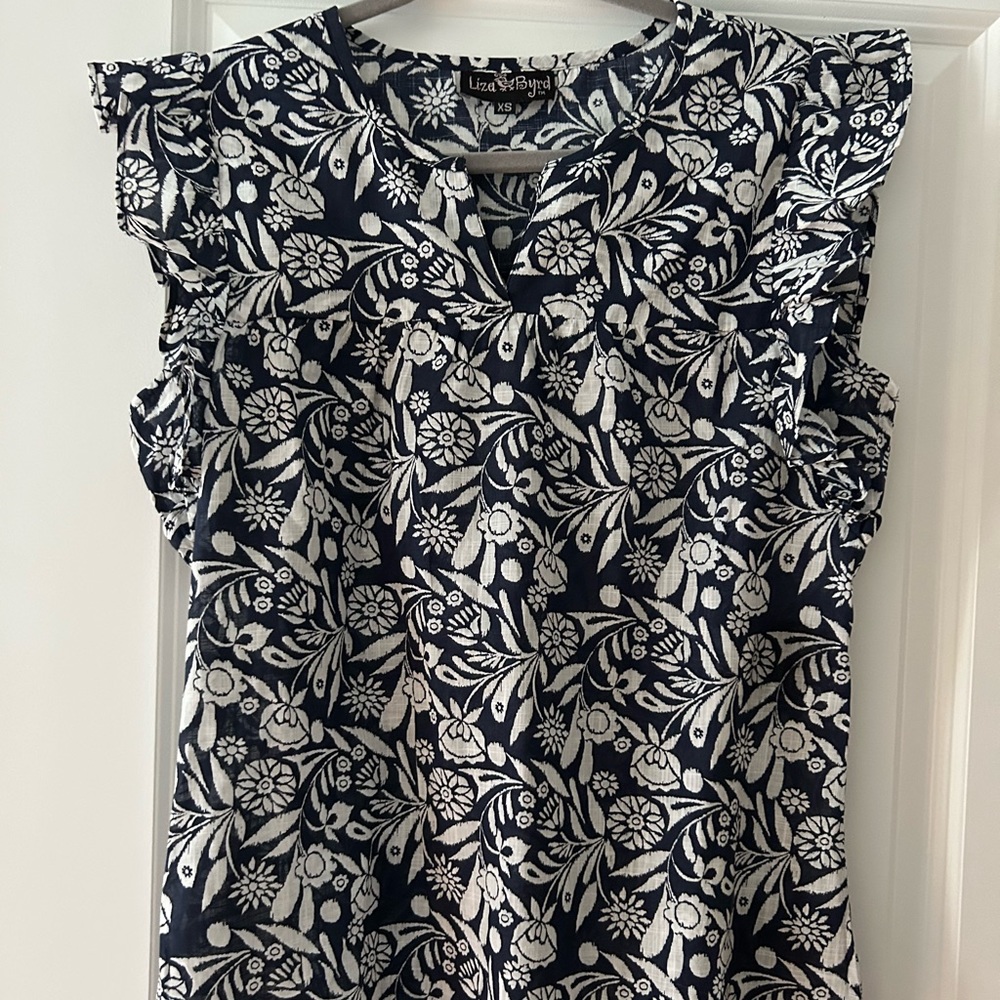 Liza Byrd blouse new w/o tags